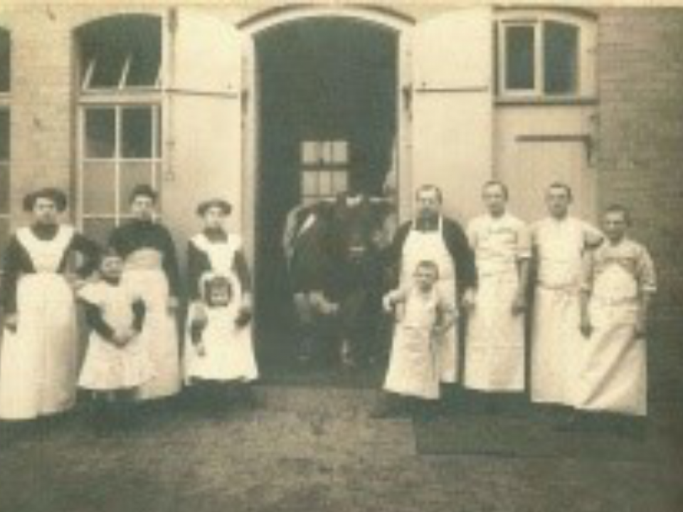 Mitarbeiterbild historisch